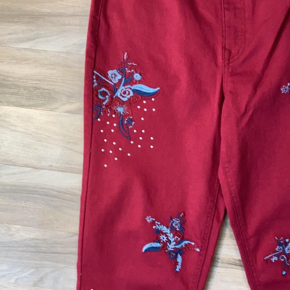 DG2 By Diane Gilman embroidered floral design Jean w/ stretch  size 10 - Picture 4 of 17